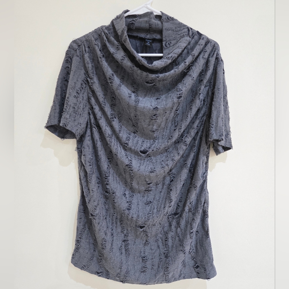 ROMWE Gray Short Sleeve Tee with Textured Design